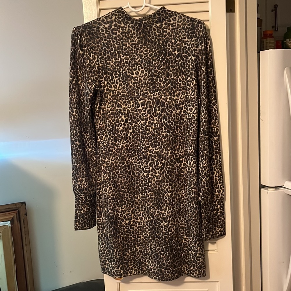 NWOT Abound long sleeve, form fitting dress. Size small. Animal print. SOFT!
